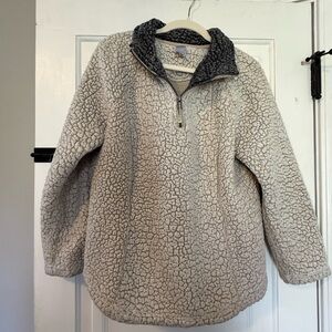 Te Verde Gray and Cream Sherpa Jacket